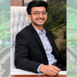 लग्नाच्या काही महिने आधी, मंगेतरसोबत वाढदिवसाला निघालेल्या २६ वर्षीय पुण्याच्या तरुणाचा, लोहगड किल्ल्यावर ४०० फूट पडून दोन मित्रांचा मृत्यू